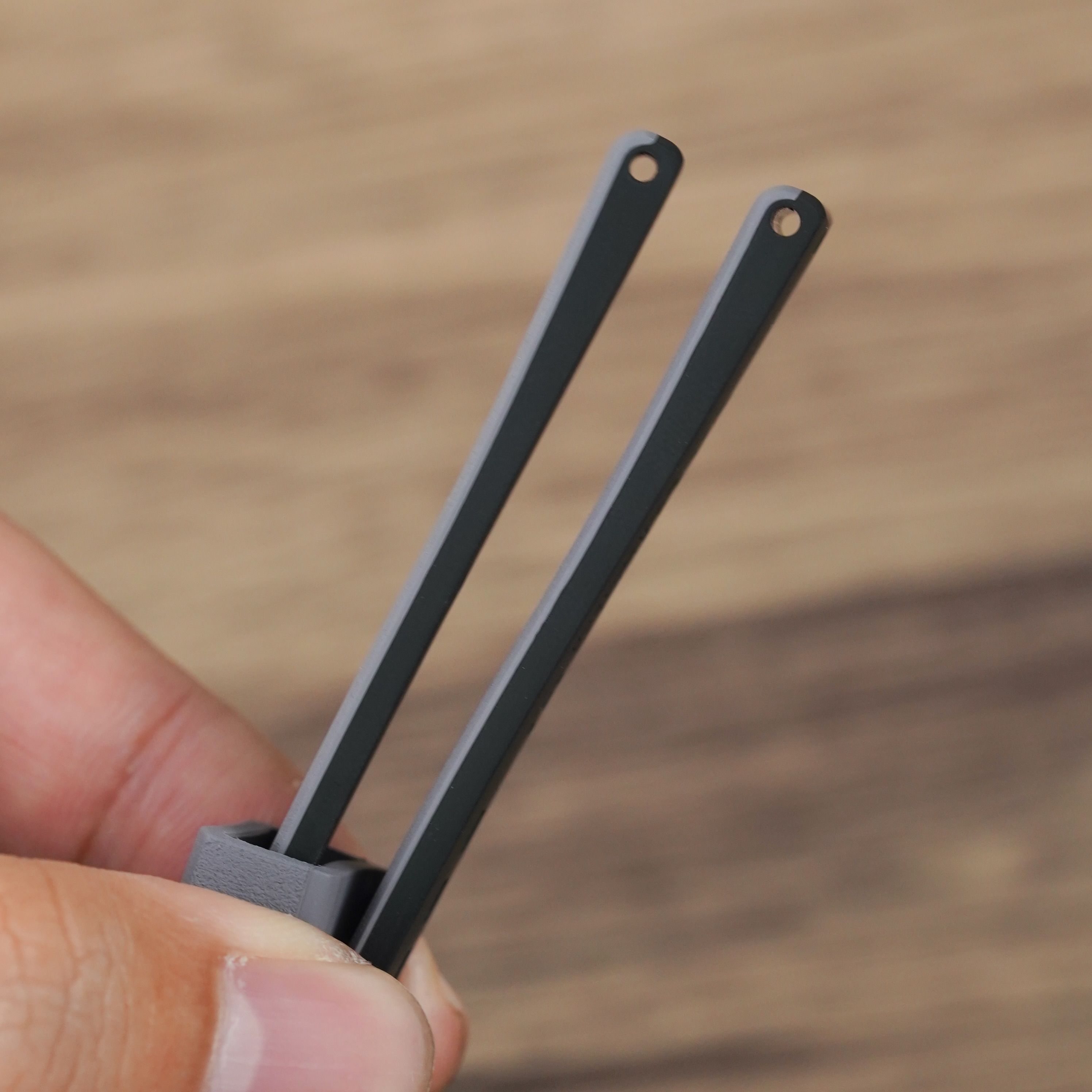 Dây Cao Su Đa Dụng Màu Xám nền Đen Cho Tất Cả Đồng Hồ (2 Màu) 3 Dây Cao Su Đa Dụng Màu Xám nền Đen Cho Tất Cả Đồng Hồ (2 Màu) - Ảnh 3